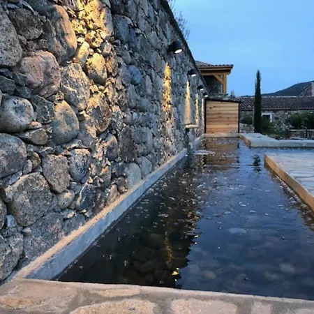 Maison En Pierre Corse Avec Vue Proche Des Gorges De L'asco Entre Montagne Et Piscine