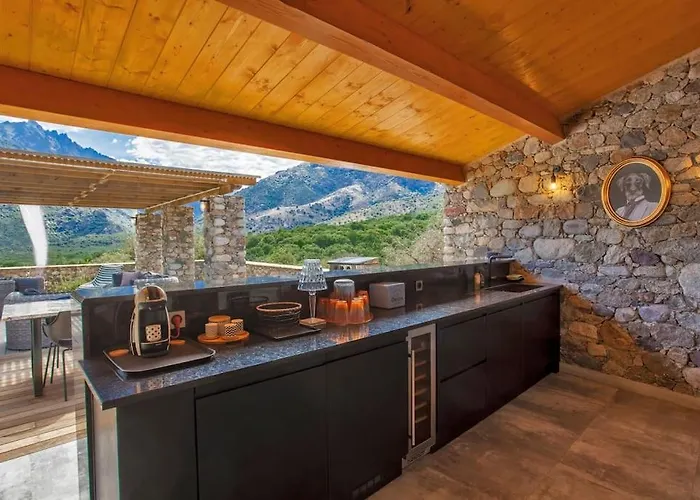 Maison En Pierre Corse Avec Vue Proche Des Gorges De L'asco Entre Montagne Et Piscine Vila Moltifao