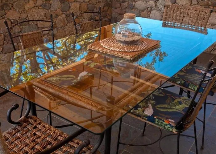 Maison En Pierre Corse Avec Vue Proche Des Gorges De L'asco Entre Montagne Et Piscine
