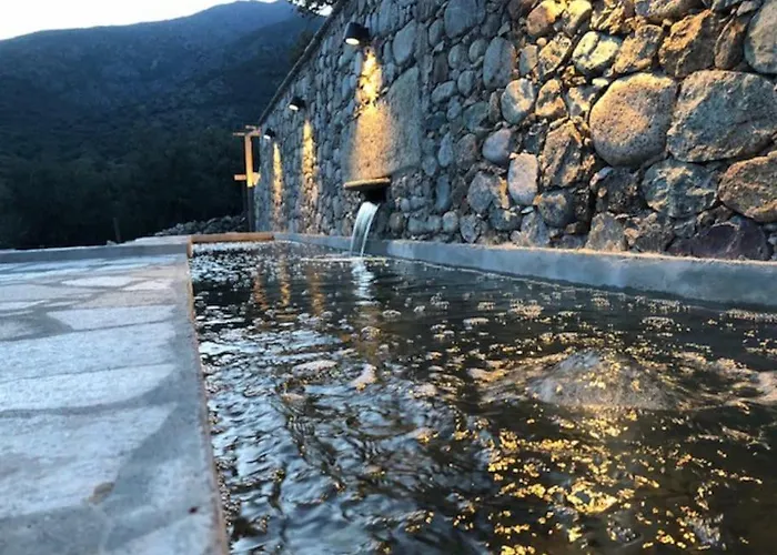 Maison En Pierre Corse Avec Vue Proche Des Gorges De L'asco Entre Montagne Et Piscine Vila