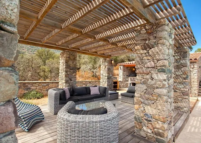 Maison En Pierre Corse Avec Vue Proche Des Gorges De L'asco Entre Montagne Et Piscine Vila Moltifao