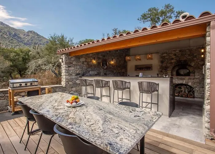 Maison En Pierre Corse Avec Vue Proche Des Gorges De L'asco Entre Montagne Et Piscine * Moltifao