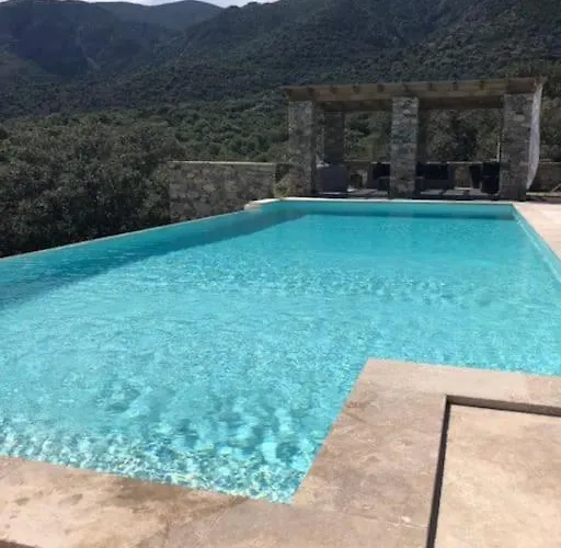 Maison En Pierre Corse Avec Vue Proche Des Gorges De L'asco Entre Montagne Et Piscine *