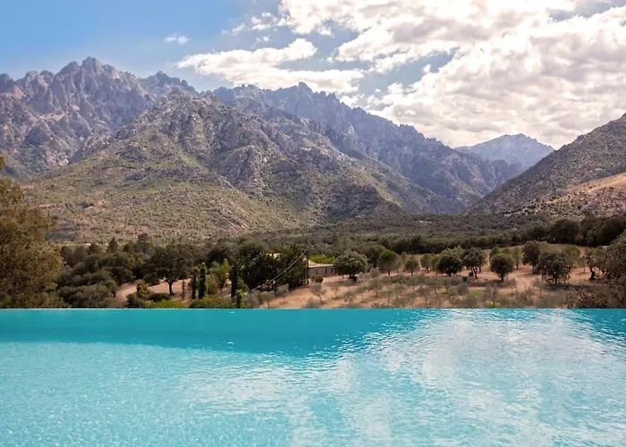 Maison En Pierre Corse Avec Vue Proche Des Gorges De L'asco Entre Montagne Et Piscine *