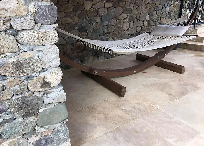Maison En Pierre Corse Avec Vue Proche Des Gorges De L'asco Entre Montagne Et Piscine